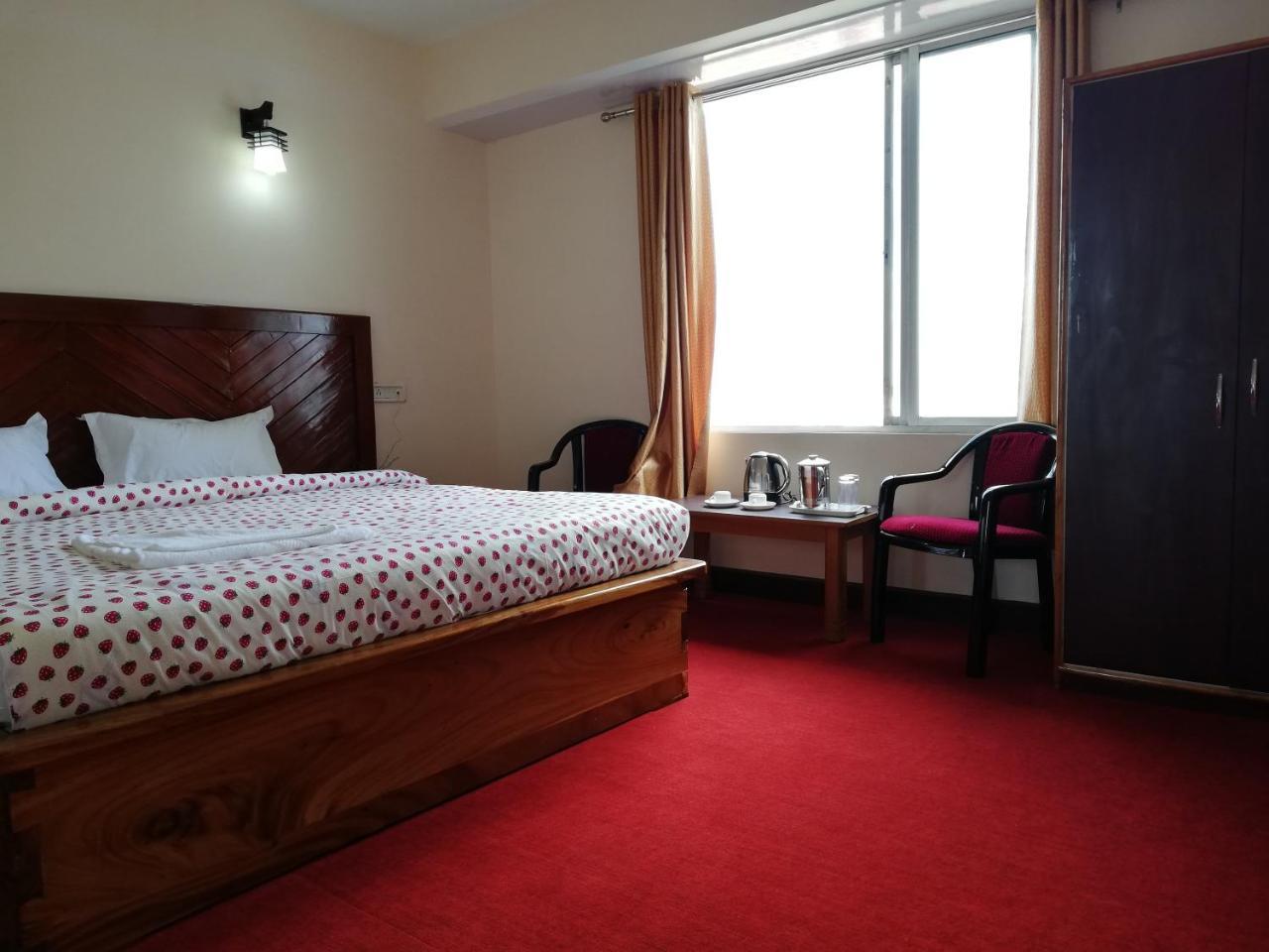 דרג'ילינג Hotel Juniper מראה חיצוני תמונה