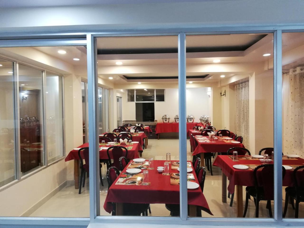 דרג'ילינג Hotel Juniper מראה חיצוני תמונה