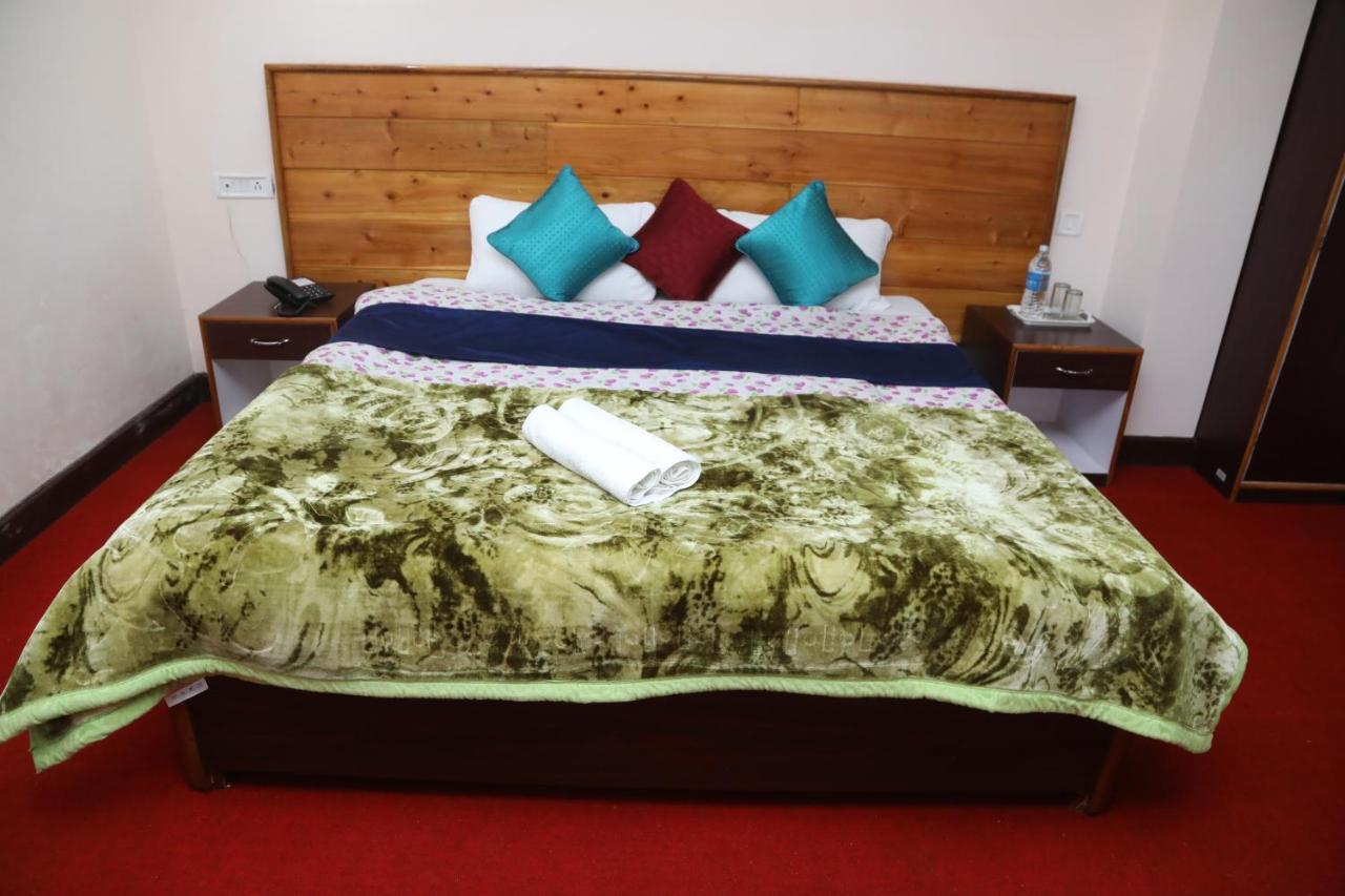 דרג'ילינג Hotel Juniper מראה חיצוני תמונה